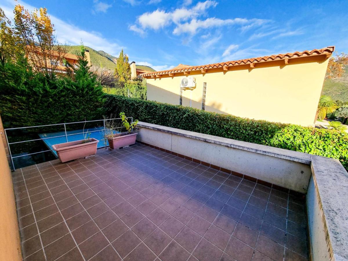 Villa Guara Golf Y Pool Comotucasa Nueno Eksteriør bilde