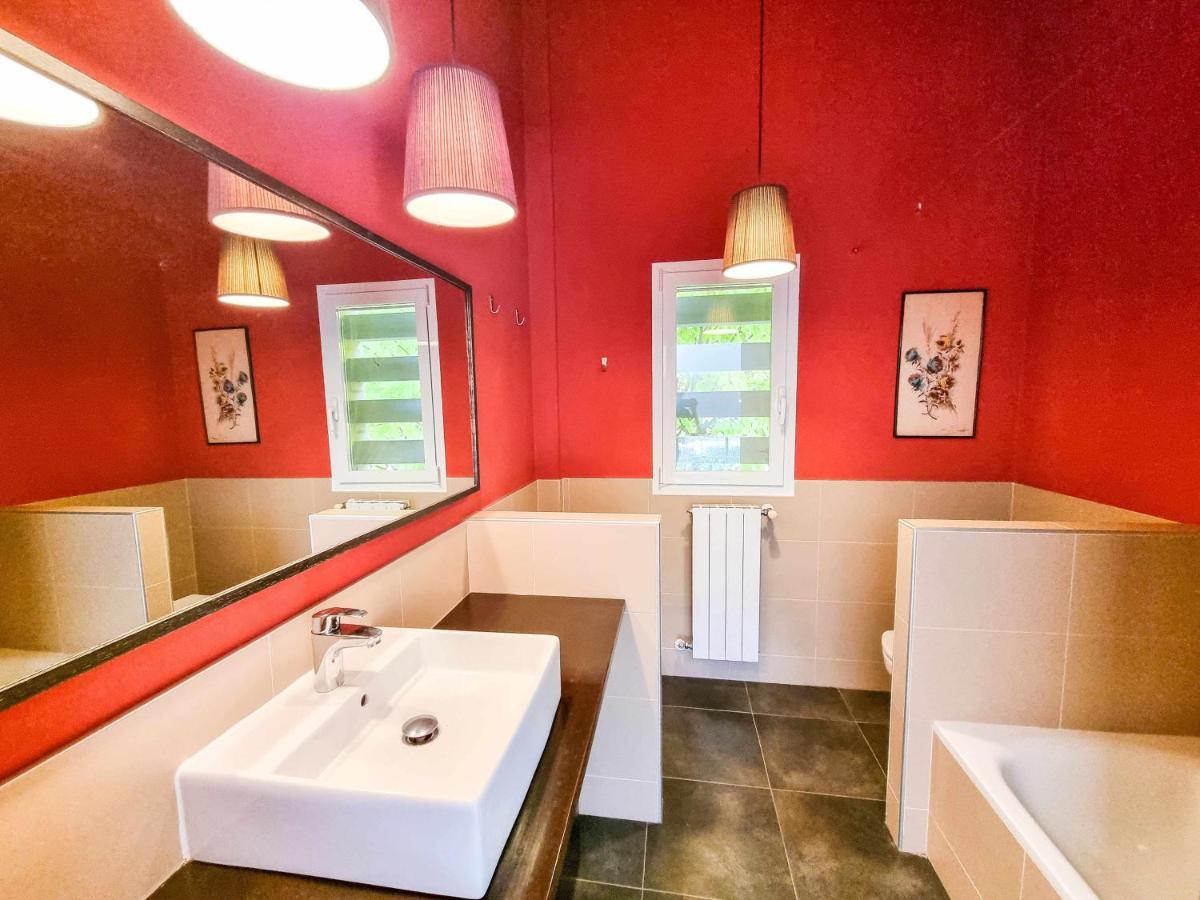 Villa Guara Golf Y Pool Comotucasa Nueno Eksteriør bilde